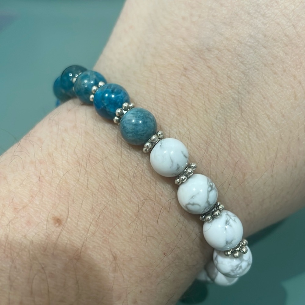 Blue Apatite & Howlite Crystal Beaded Bracelet
